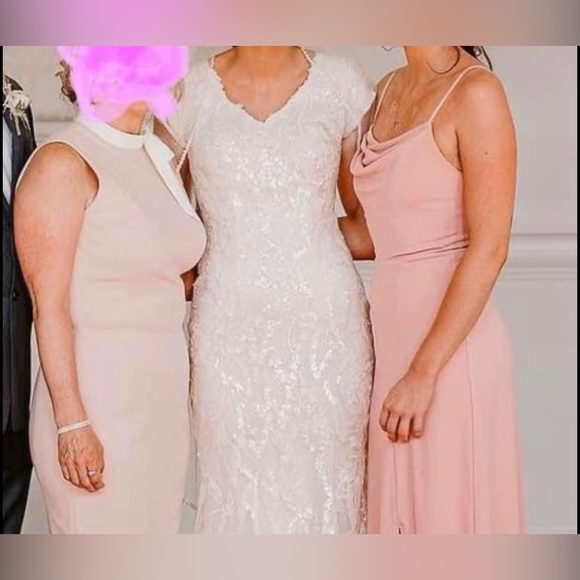 WEDDING DRESS - Picture 5 of 6